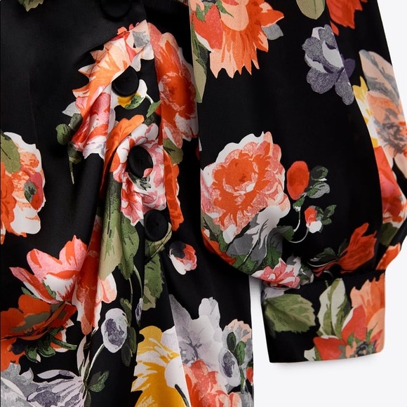 ZARA PRINTED SHOULDER PAD DRESS
MULTICOLORED - Picture 11 of 11